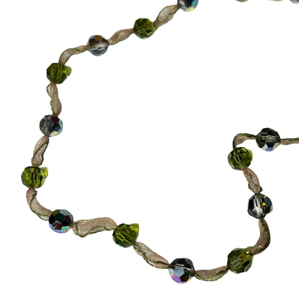 Green Iridescent‎ Beaded Ribbon Necklace